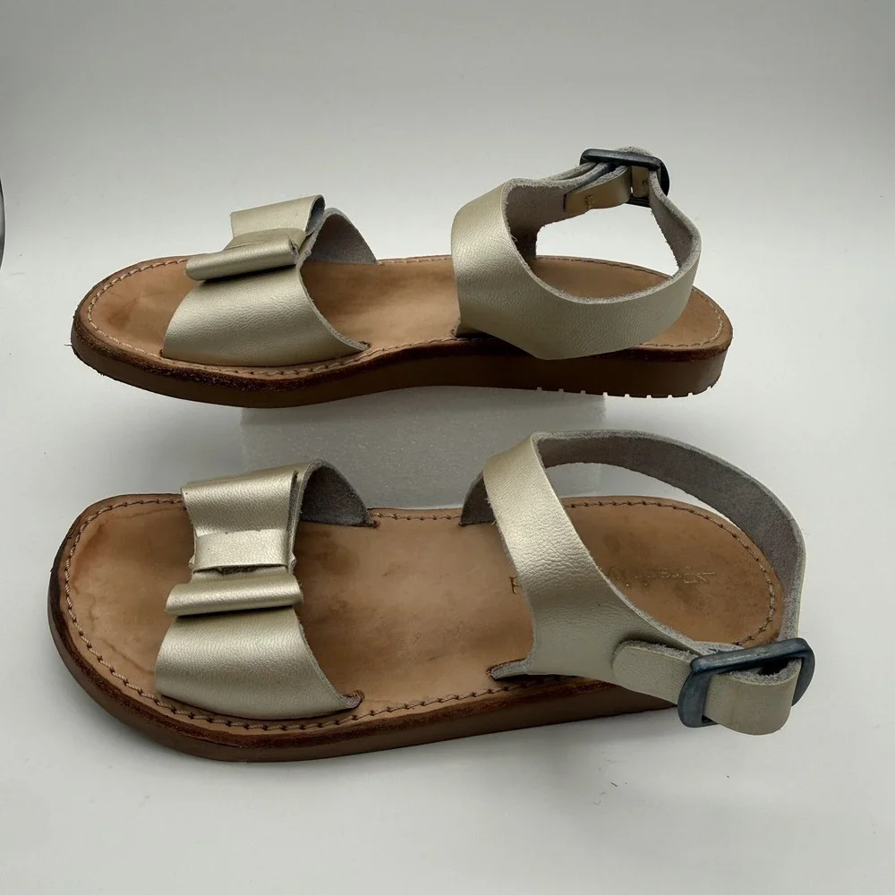 Freshly Picked Girls Gold Bow Leather Strappy Buckle Sandals Size 10